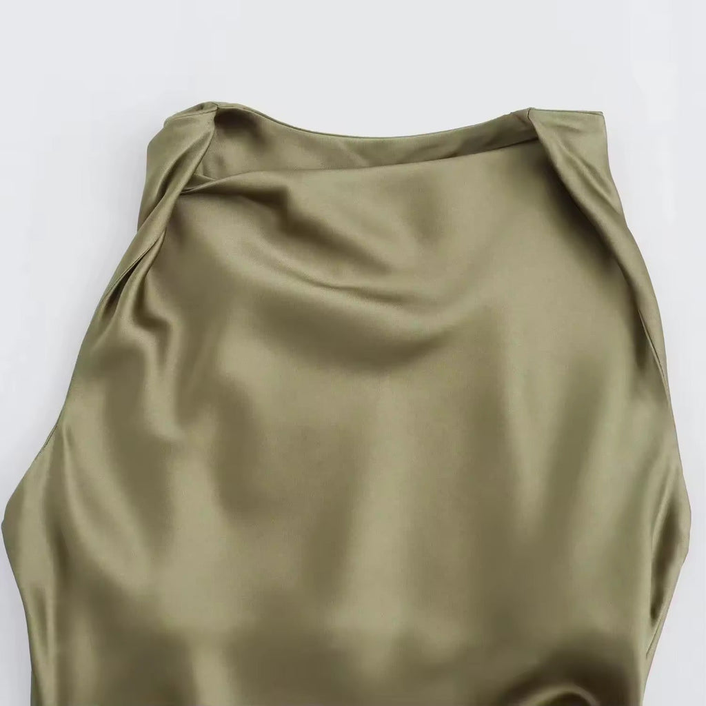 Valenzora | Satiniertes Maxikleid mit eleganter Drapierung