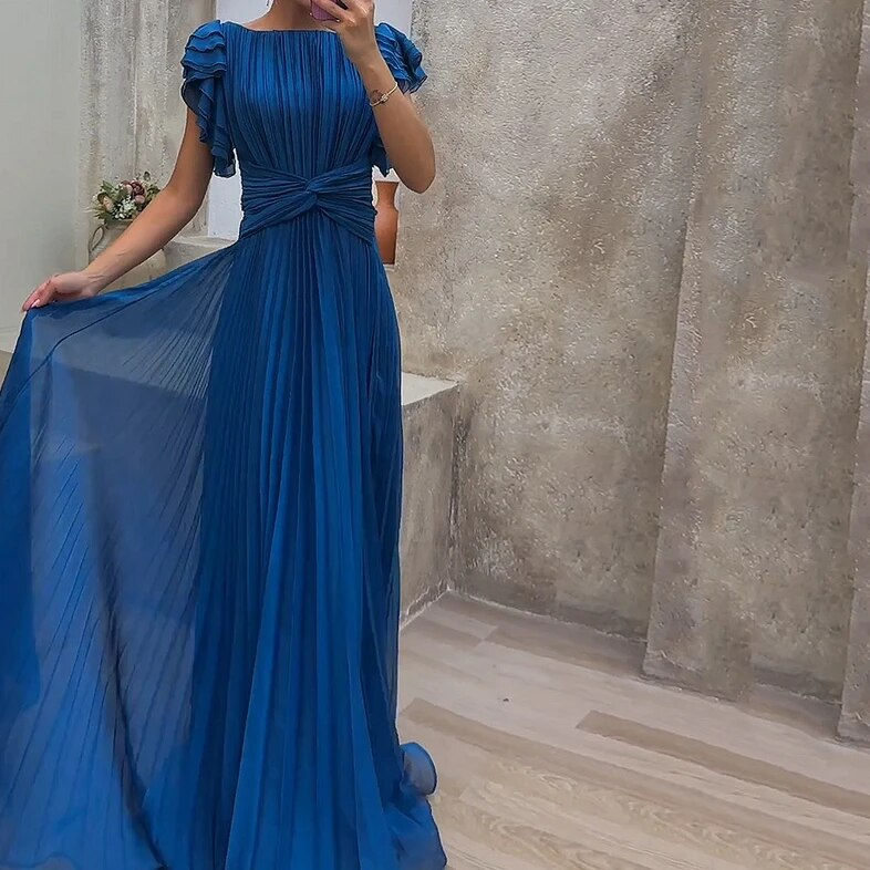 Valenzora | Evening dress with a glossy finish