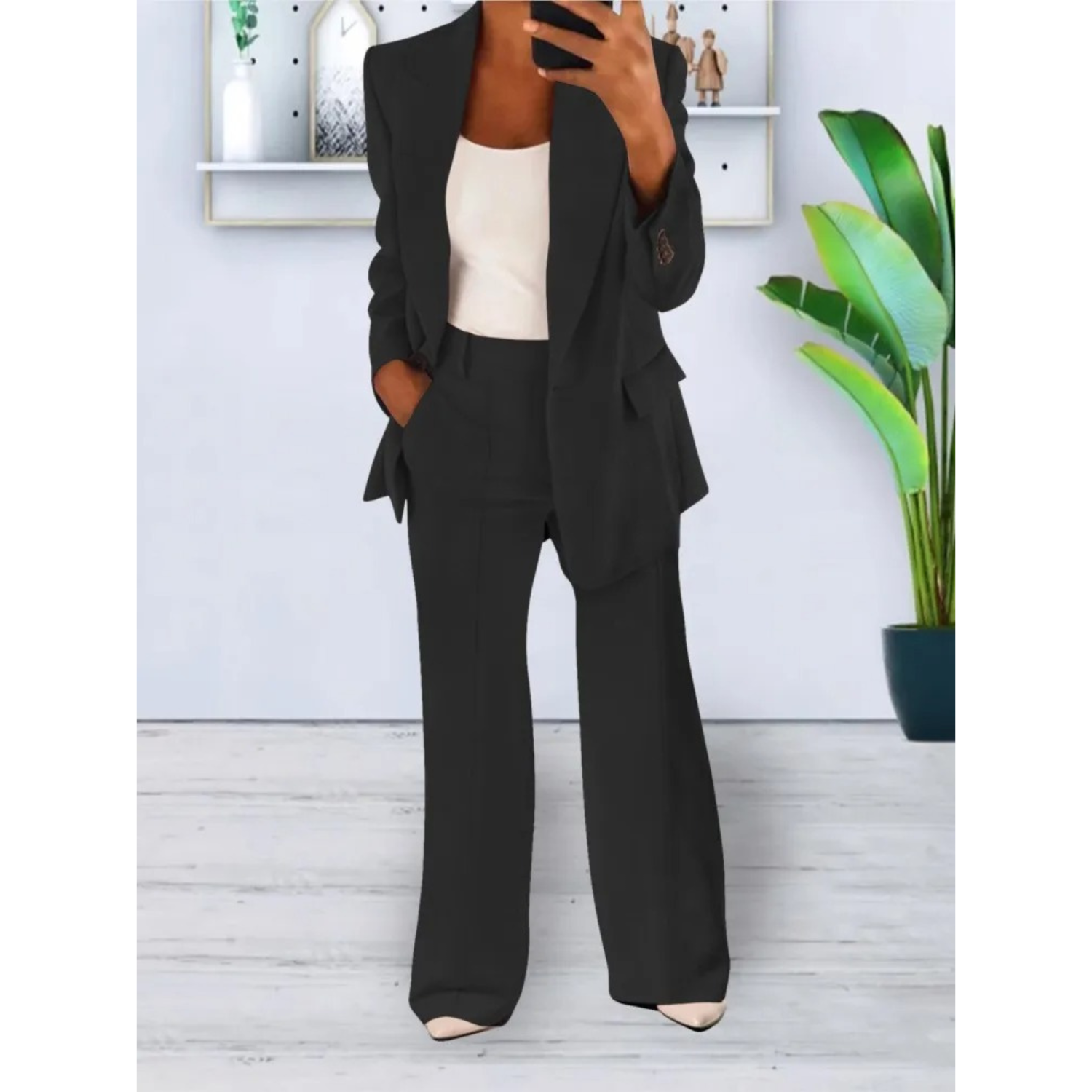 Valenzora | Blazer with matching trousers for an elegant look