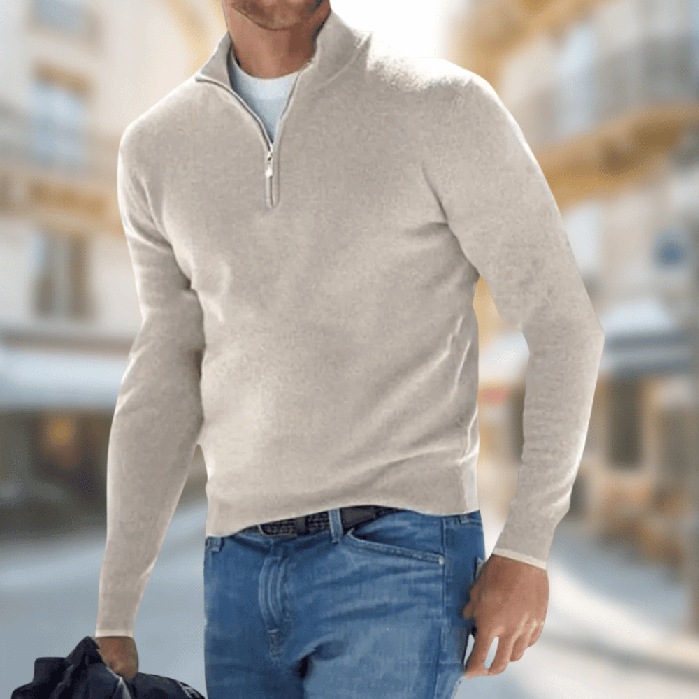 The comfortable and elegant sweater for the transitional season