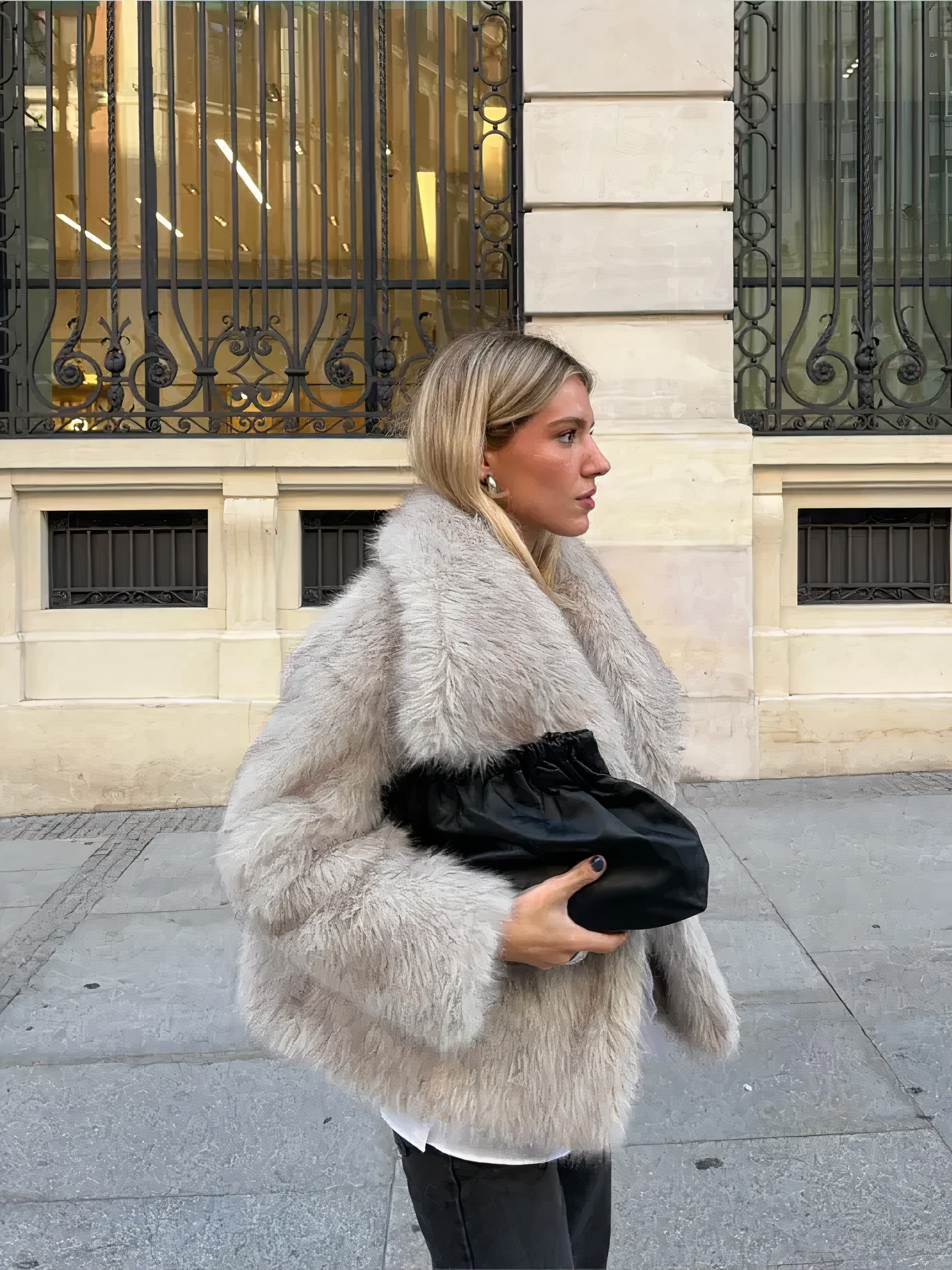 Valenzora - Stylish & fluffy winter coat