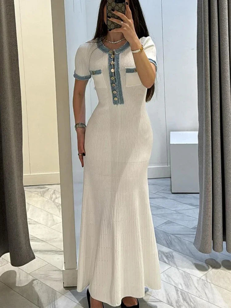 Valenzora | Elegant knitted dress