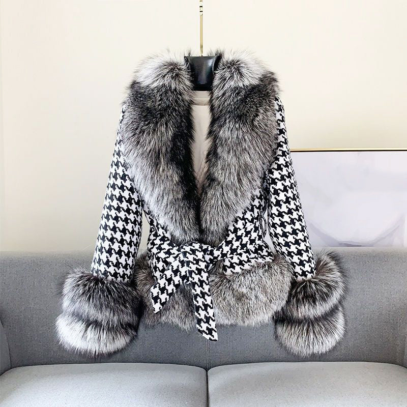 Valenzora Amsterdam | Glamour and warmth in one jacket