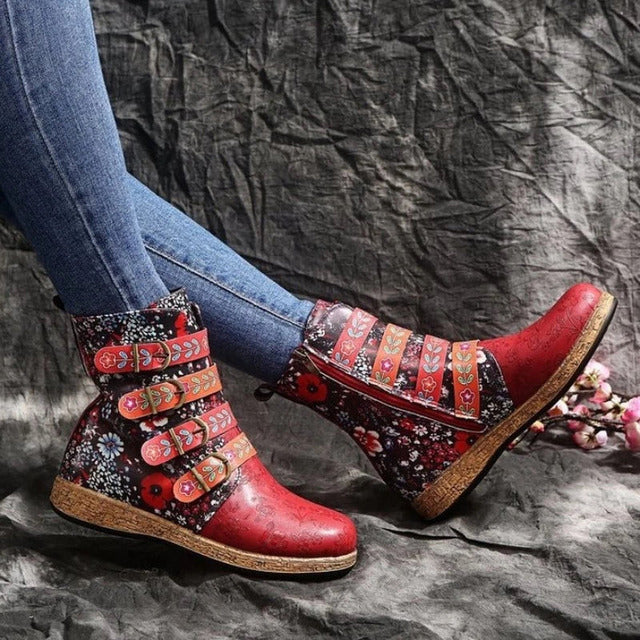 Valenzora | Vintage Boots in Ethnic Style