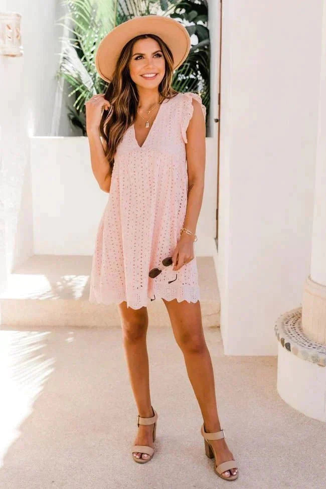 Dresses with a V-neck and sleeves