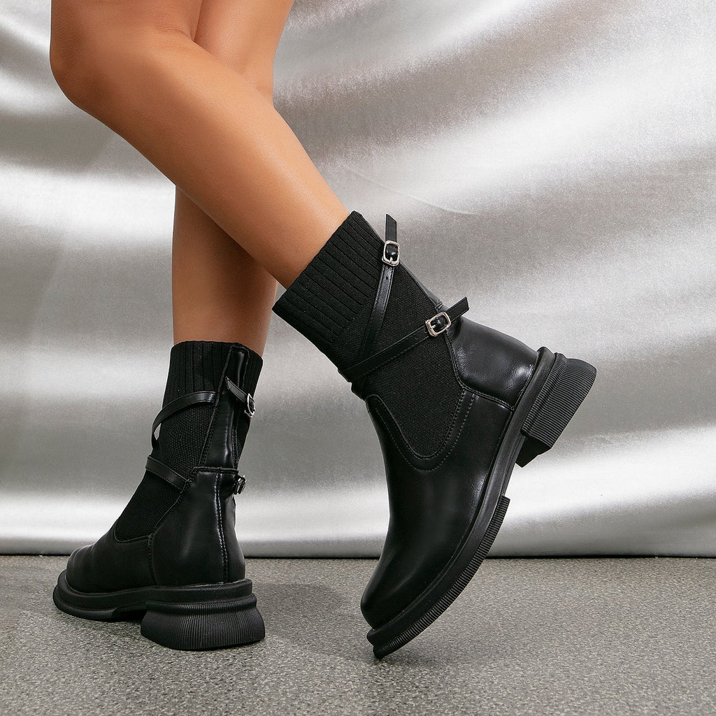 Valenzora | Elegant brown ankle boots with wrap straps