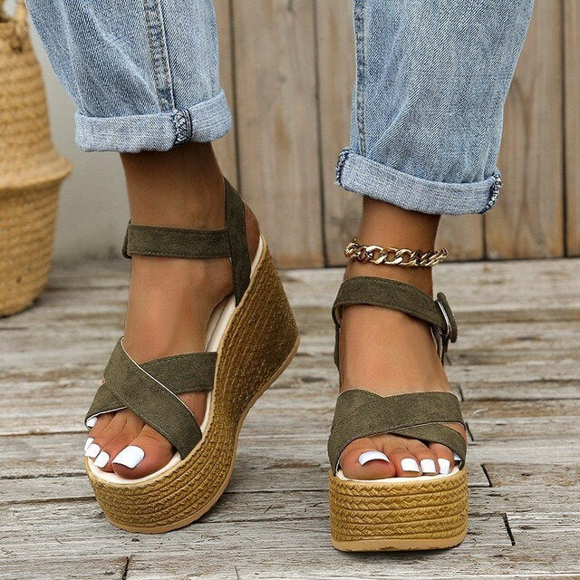 Valenzora | Bequeme, trendige Keilabsatzsandalen für Damen mit hohen Absätzen
