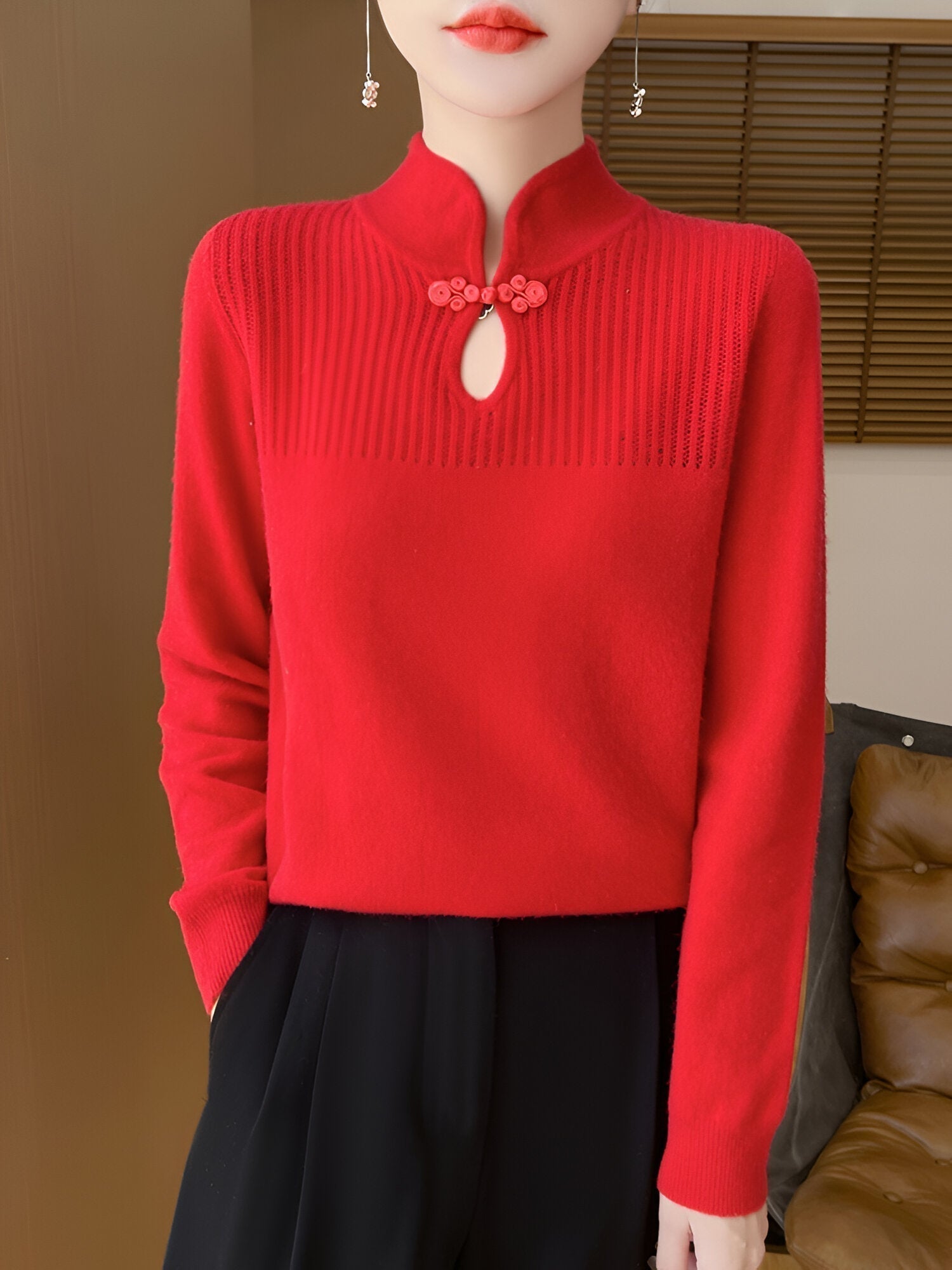 Valenzora | Elegant merino wool sweater in Chinese style