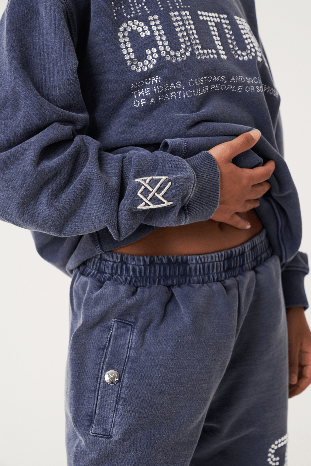 Valenzora | Hoodie Style & Comfort For Every Season