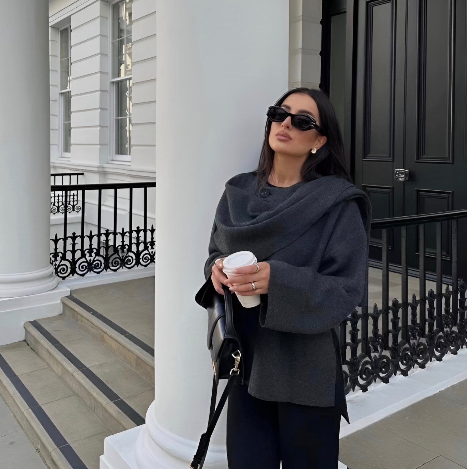 Valenzora | Eleganter Woll-Trenchcoat mit Schal-Set