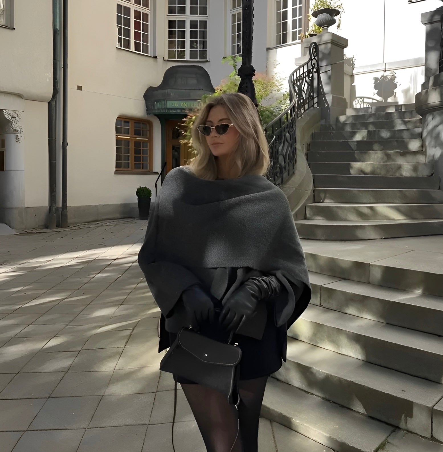 Valenzora | Eleganter Woll-Trenchcoat mit Schal-Set