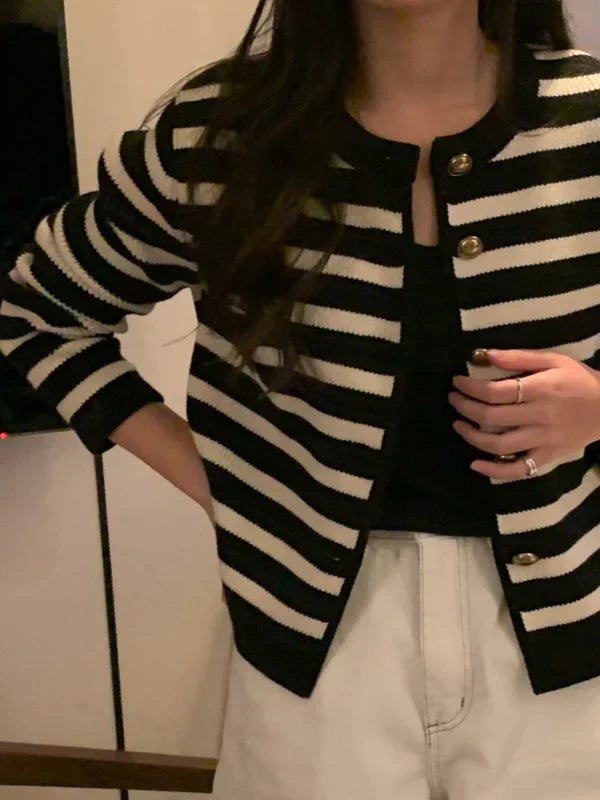 Streifi™ - Striped Magic Long Sleeve Jacket
