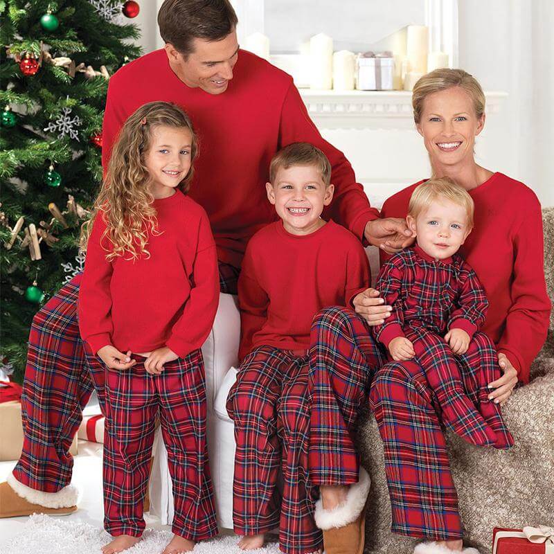 Valenzora | Kariertes Weihnachtspyjama-Set für die ganze Familie