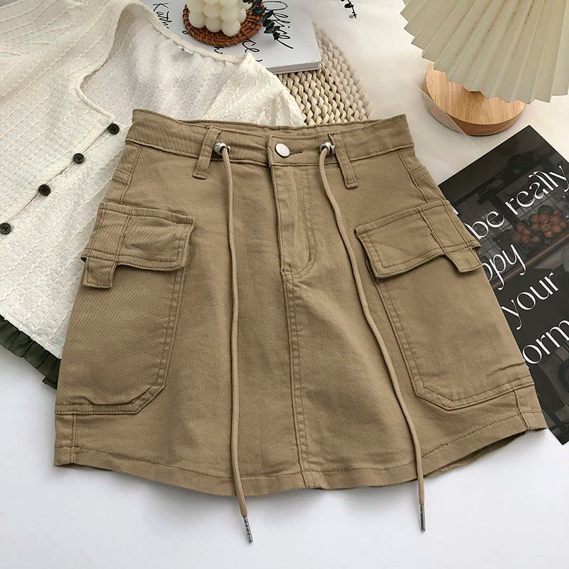 Women's high-waisted A-line mini skirt