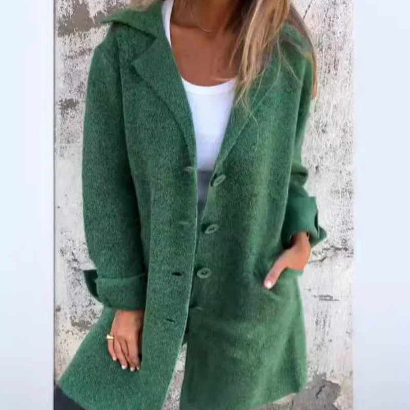 Valenzora | Kuschelige, mittellange Strickjacke für Damen mit hochgekrempelten Ärmeln