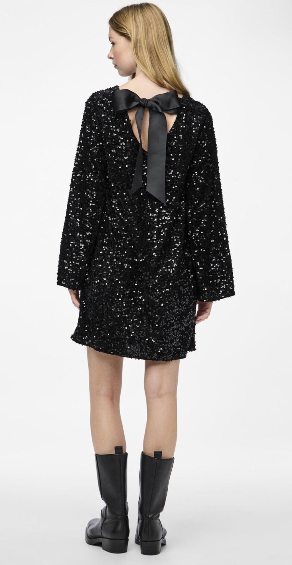 Valenzora | Long-sleeved mini Valenzora | Party dress