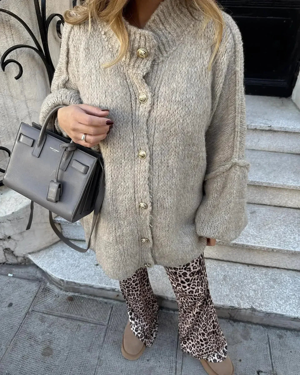 Valenzora | Women's knitted cardigan with high collar and wide cut