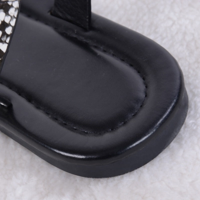 Valenzora | Time Together Flat Sandals