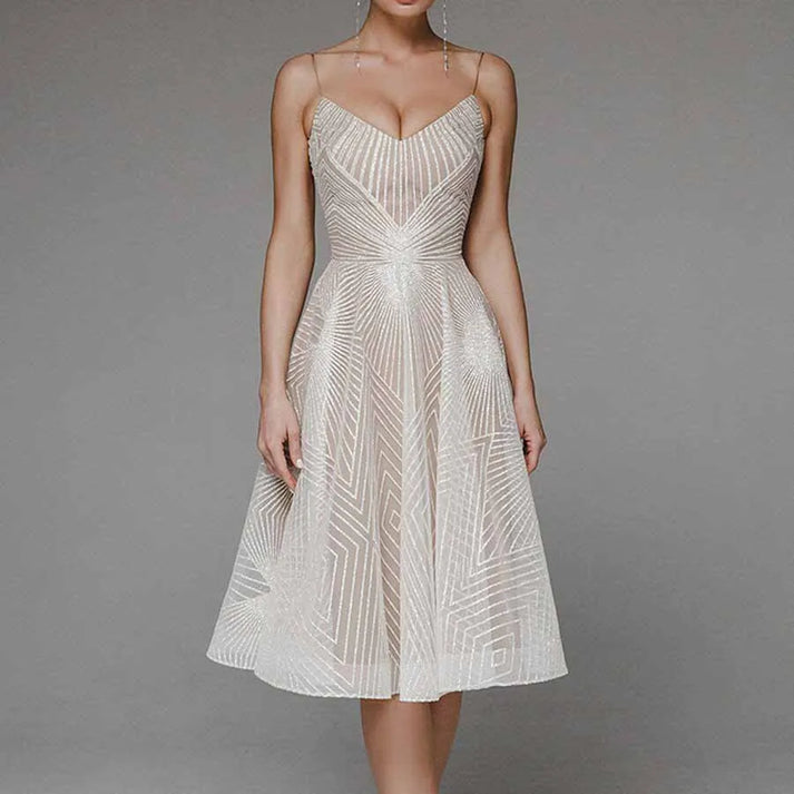 Ein Kleid voller Eleganz und Anmut.