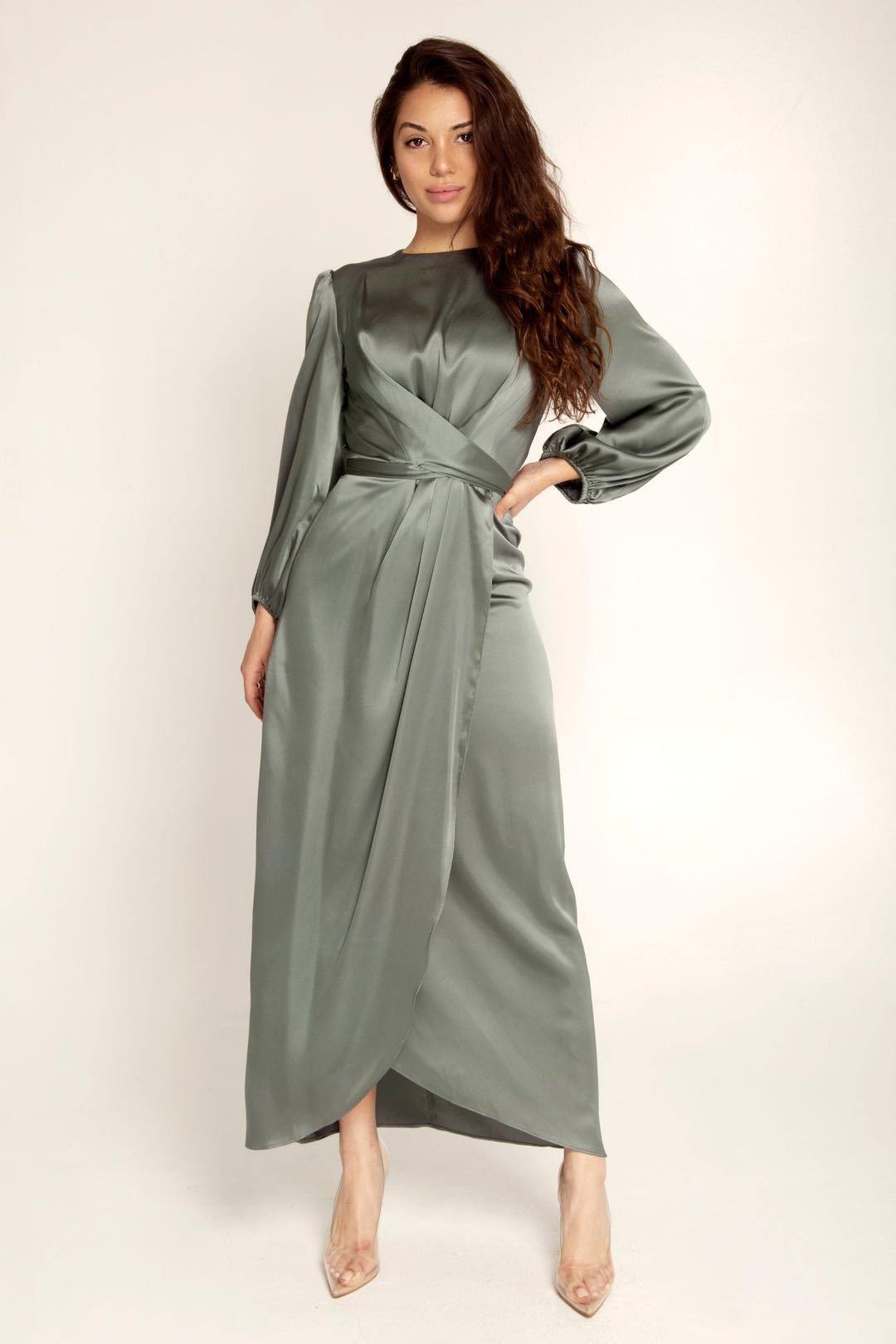 Valenzora | Soft, elegant dress