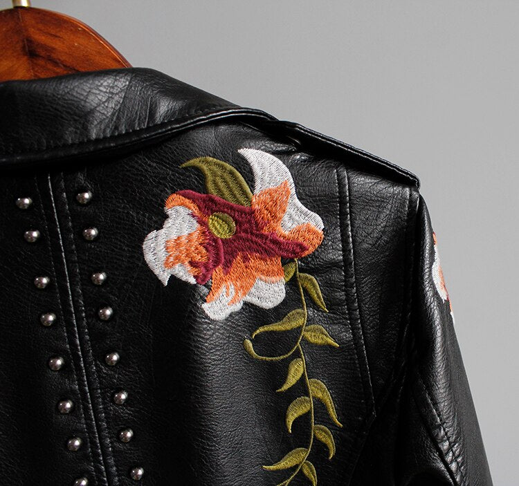 Valenzora | Stylish floral jacket for women