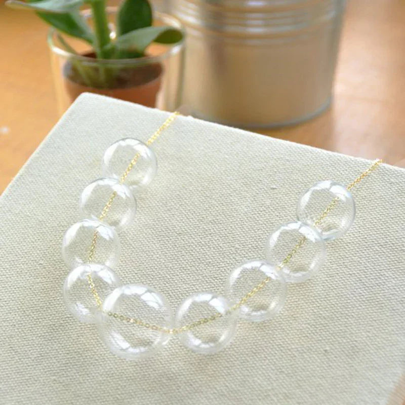 Valenzora | Französische elegante, mehrfarbige, transparente 9-Glasblasen-Perlenkette für Damen | Modisches Statement | Perlenkette | Damen-Schmuck