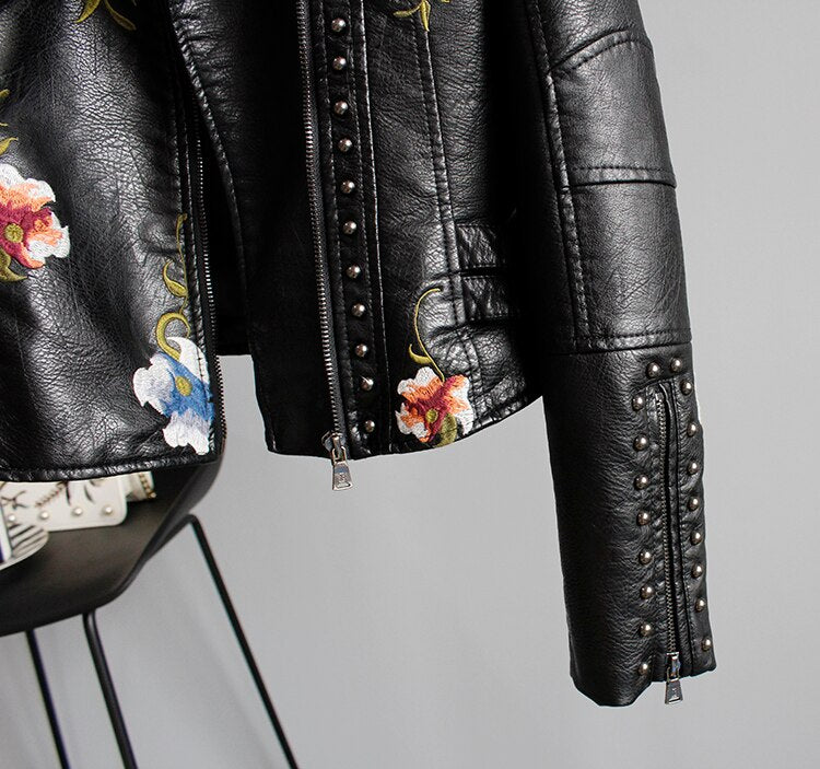 Valenzora | Stylish floral jacket for women