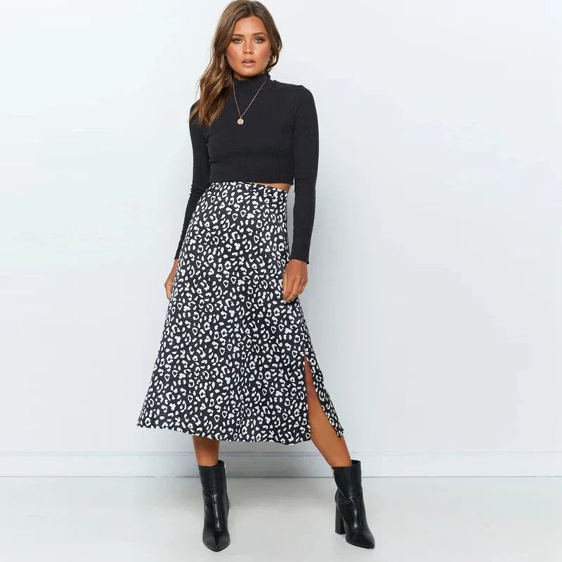 Valenzora | Midi skirt with slit