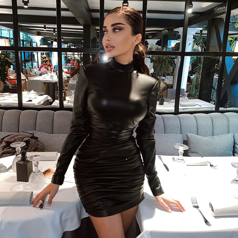 Valenzora | Minikleid mit hohem Kragen und langen Raffärmeln