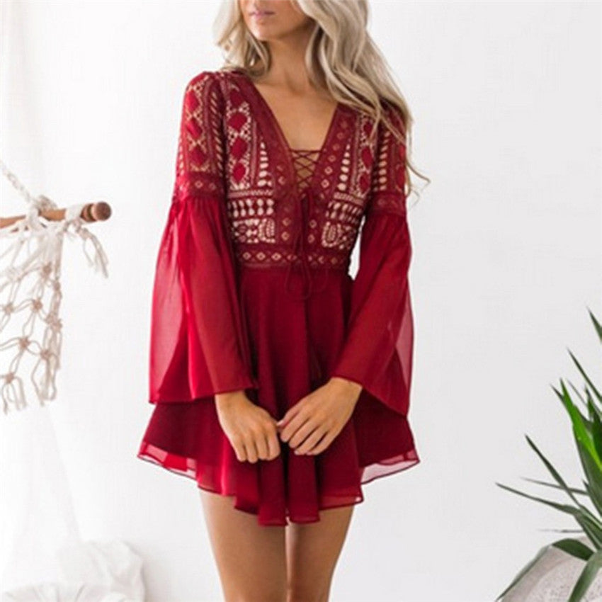 Valenzora | Lace mini dress with wide sleeves