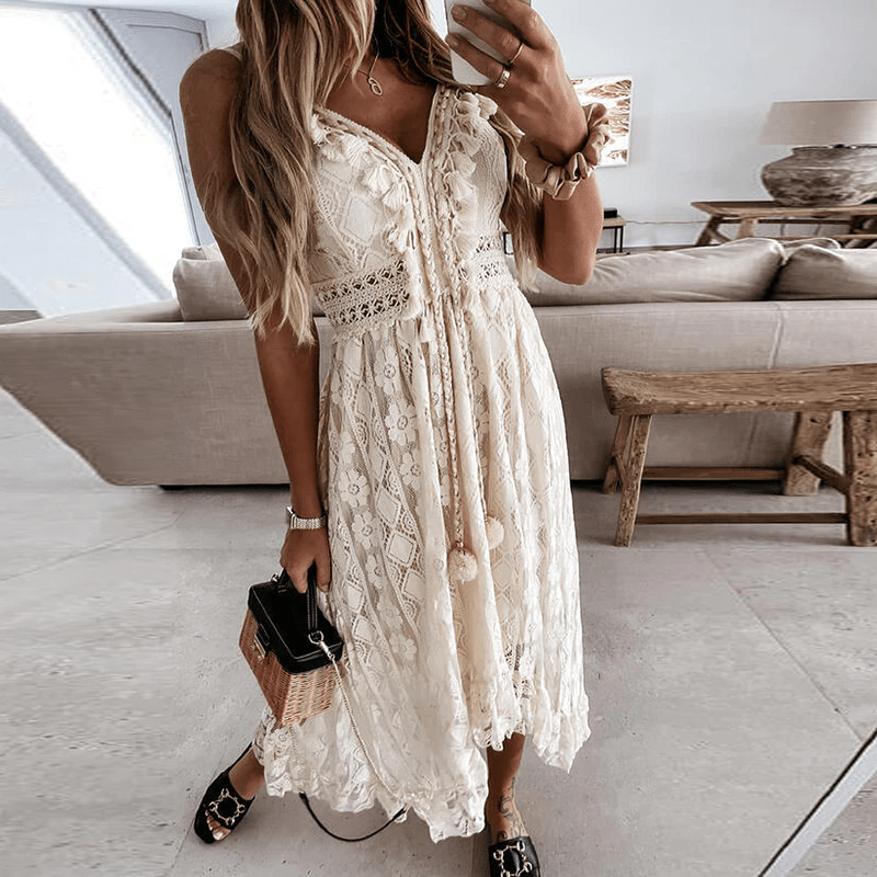 Valenzora | Dress - Jasmine lace dress for a refined look
