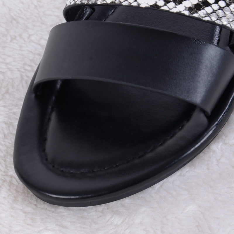 Valenzora | Time Together Flat Sandals