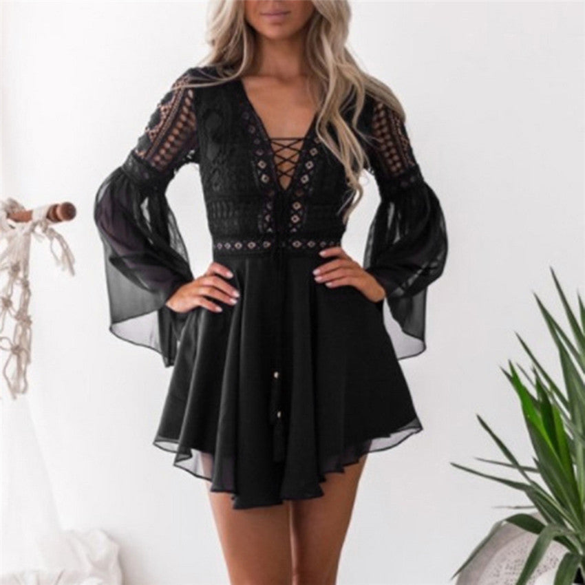 Valenzora | Lace mini dress with wide sleeves