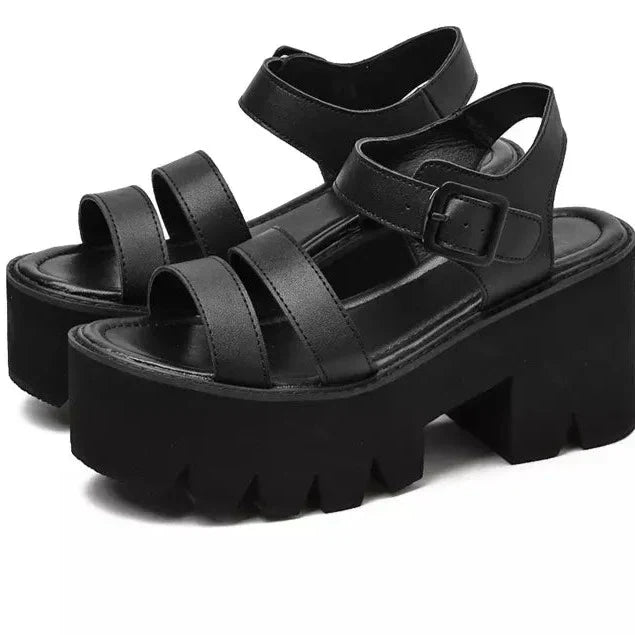 Valenzora | Black Platform Chunky Sandals