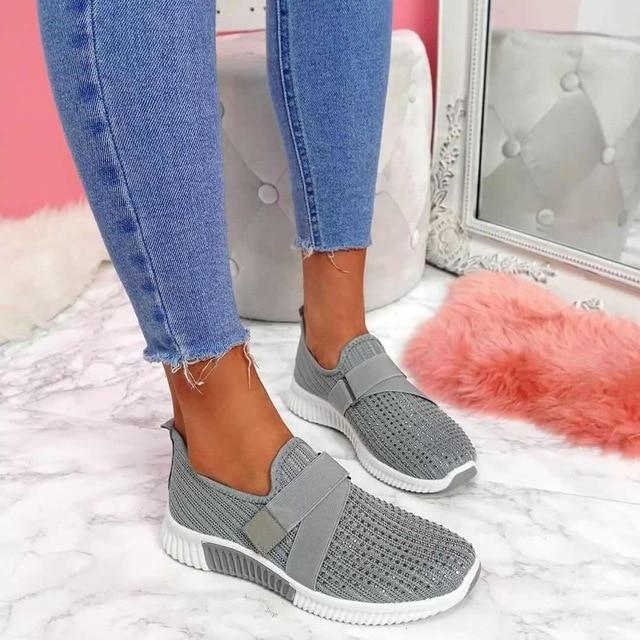 Valenzora | Slip-on sneakers for women with Velcro closure. Improve your running posture!