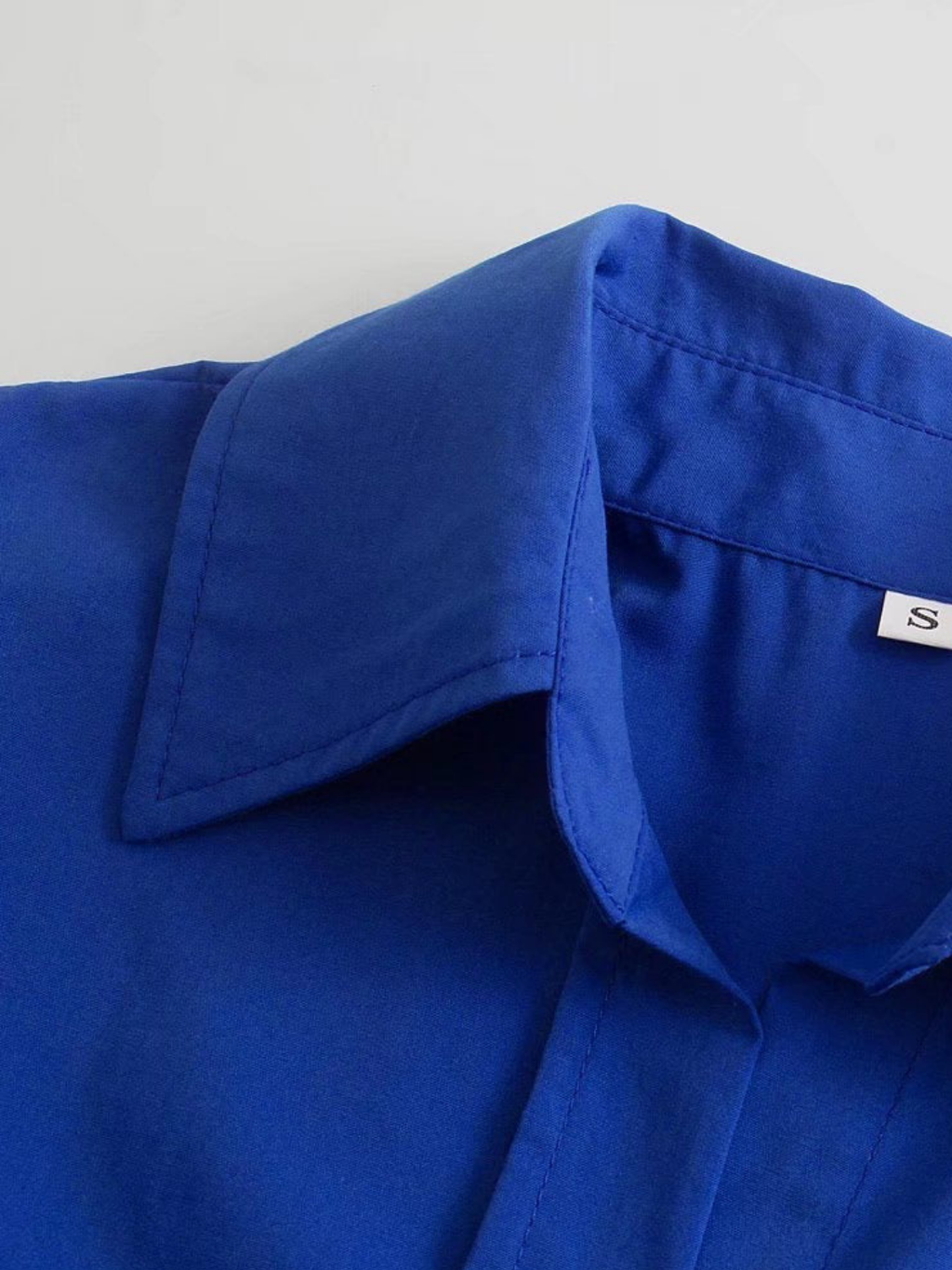 Valenzora | Loose navy blue blouse