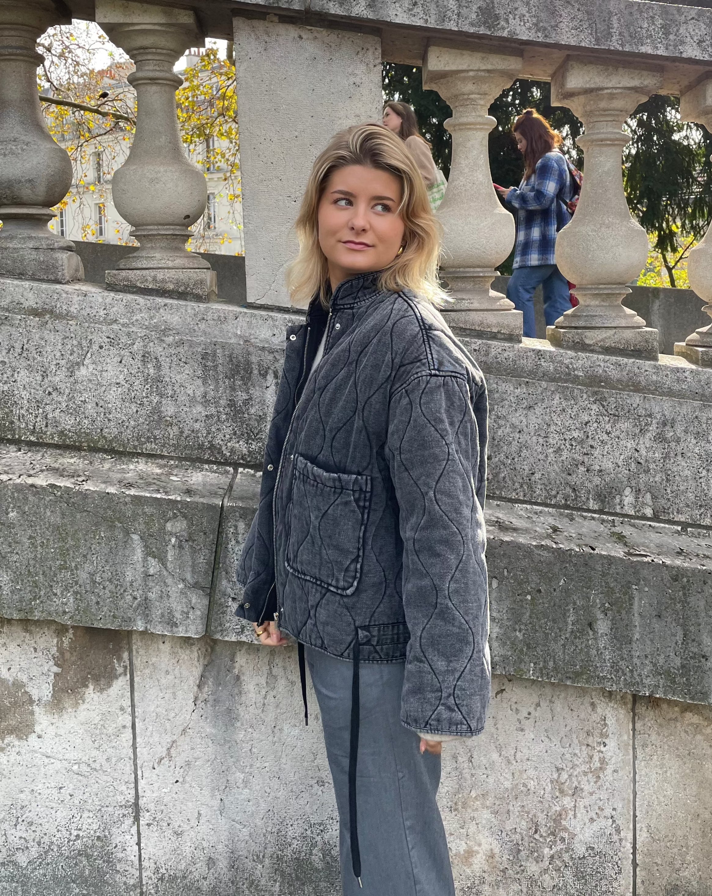 Valenzora | Must-Have Grey Jacket with Large Pockets