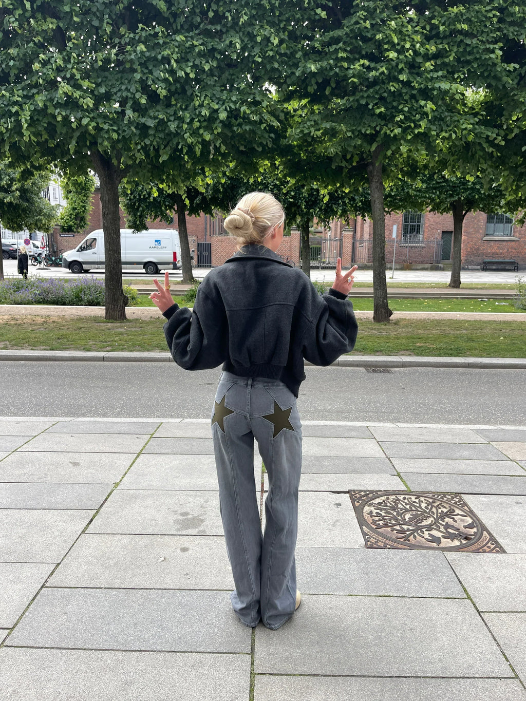 Valenzora | Loose Fit Jeans mit Sternen