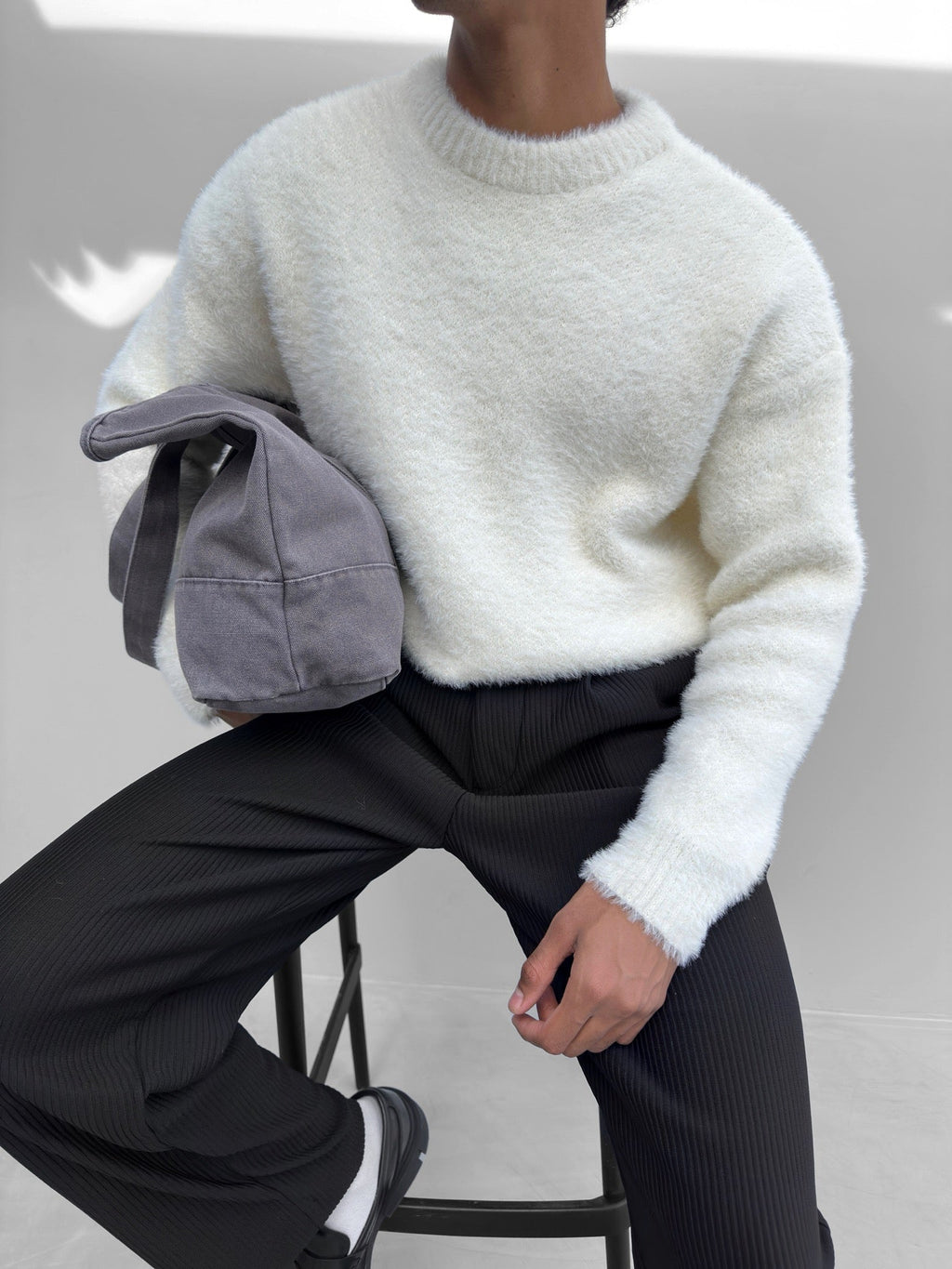 Valenzora | Wardrobe Luxury Fluffy Knit Sweater in Ecru