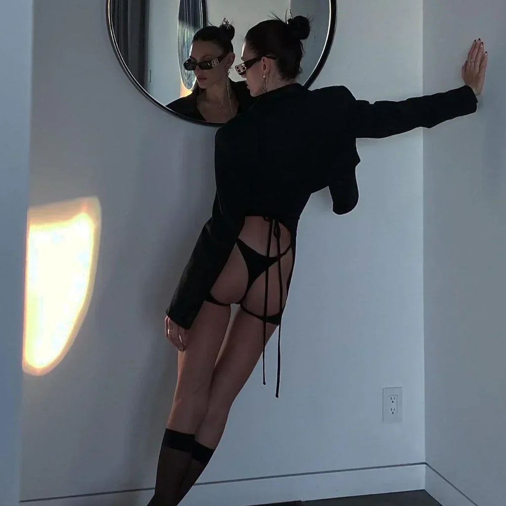Valenzora | Sexy Cut-Out Body mit langen Ärmeln