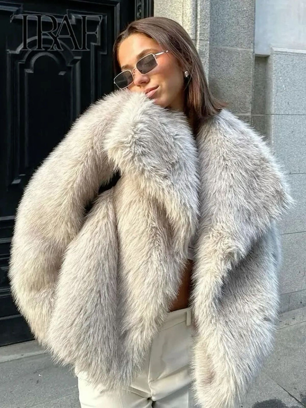 Valenzora | Flauschige Pelzjacke für den Winter