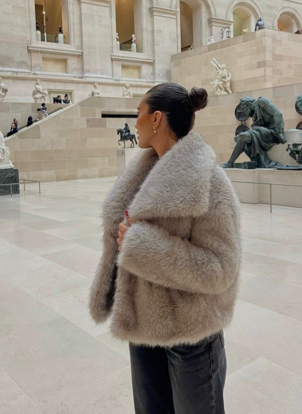 Valenzora | Flauschige Pelzjacke für den Winter