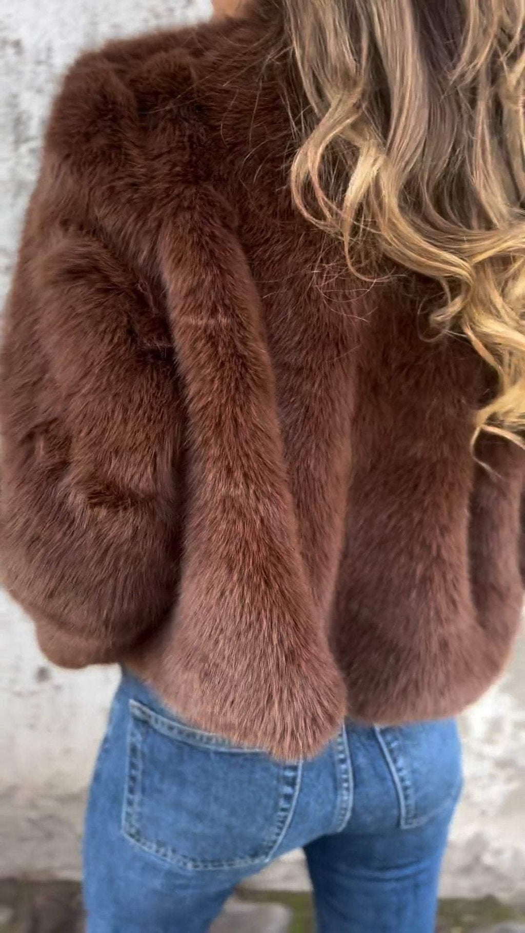 Valenzora | Luxury fur jacket for women