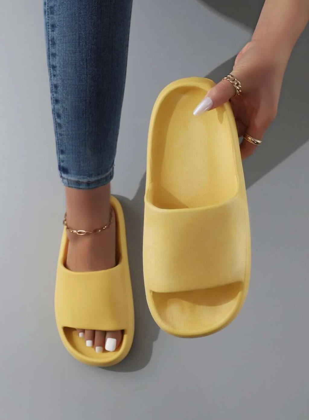 Valenzora | Slippers Experience comfort and elegance