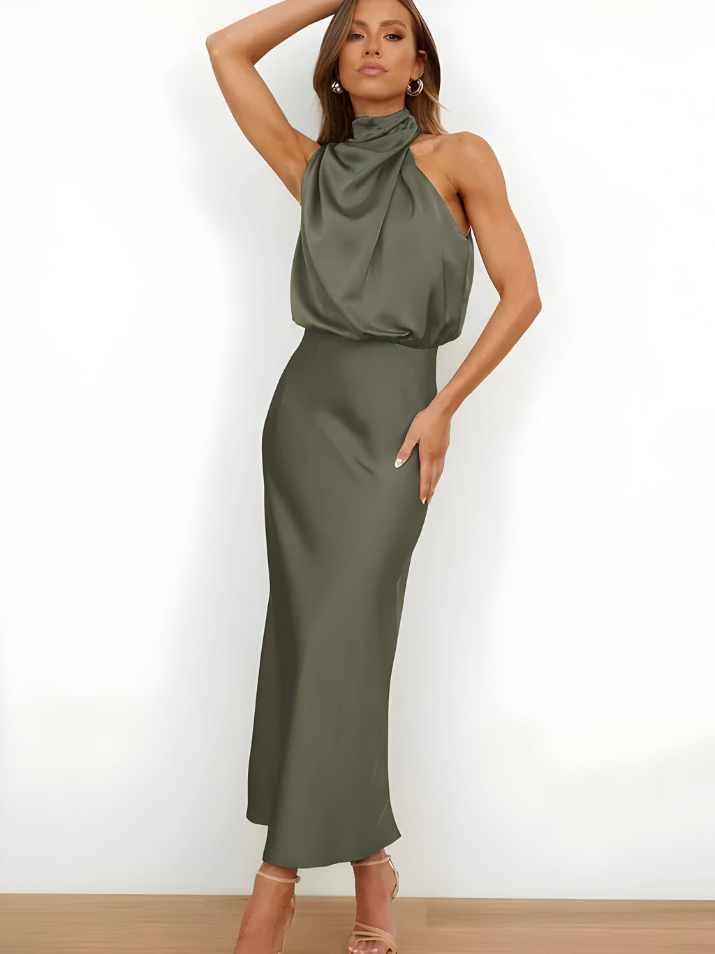 Valenzora | Elegantes Satinkleid-Design