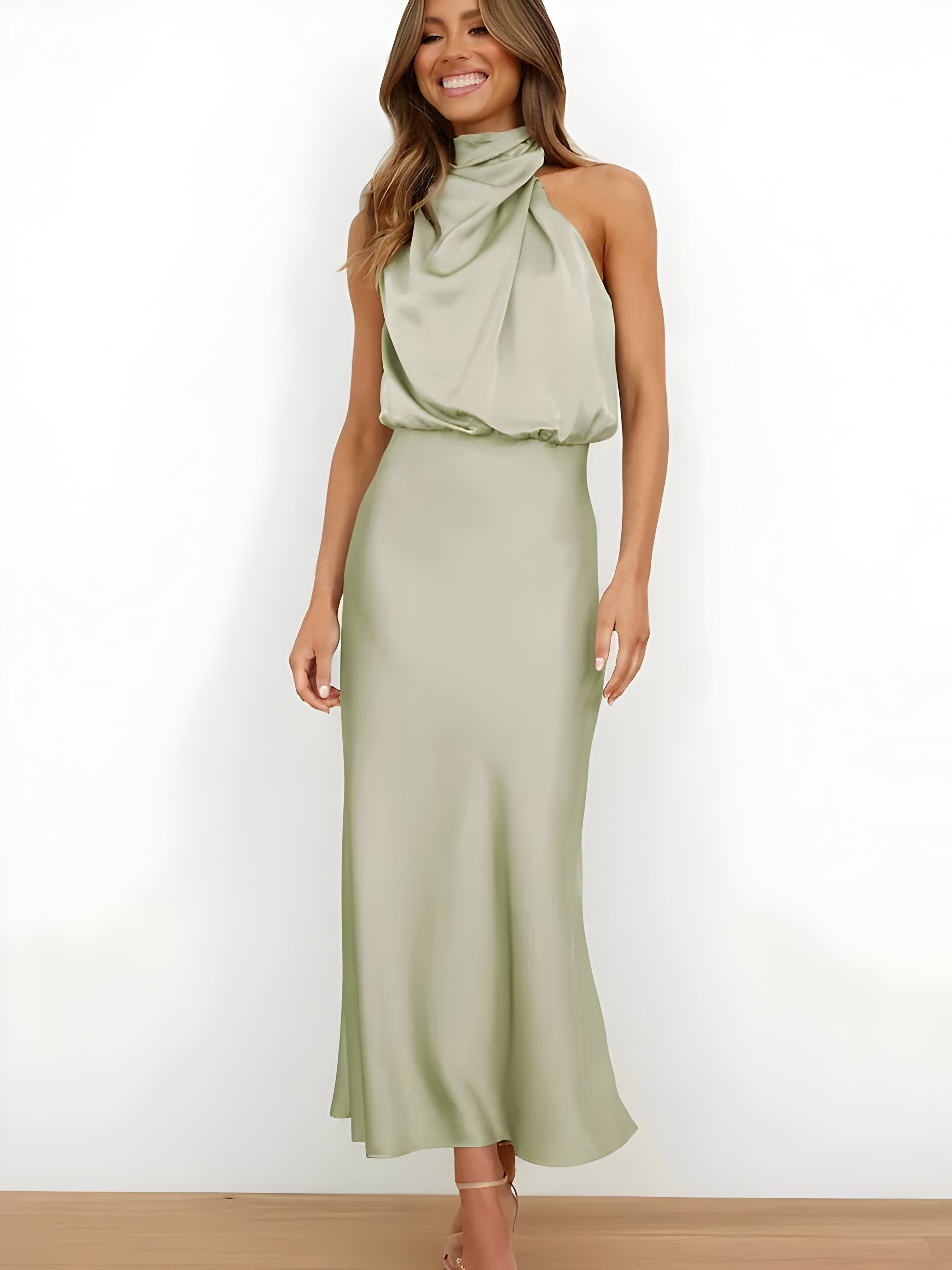 Valenzora | Elegantes Satinkleid-Design