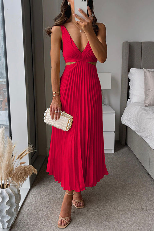 Valenzora | Pleated Plunge Midi Dress