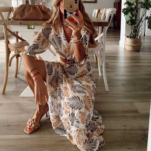 Valenzora - Dress with neutral leaves