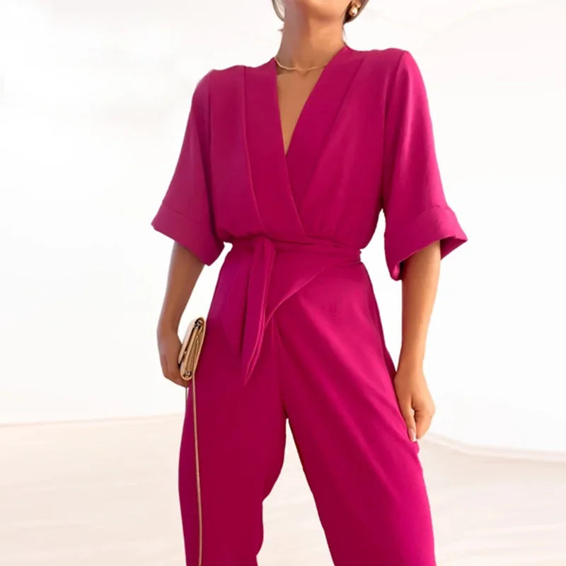 Valenzora | Simple jumpsuit with V-neck and short sleeves