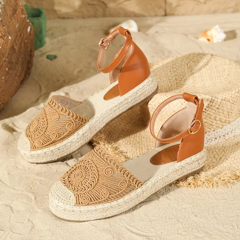 Valenzora | Fashionable flat sandals with laces and buckle straps for comfort